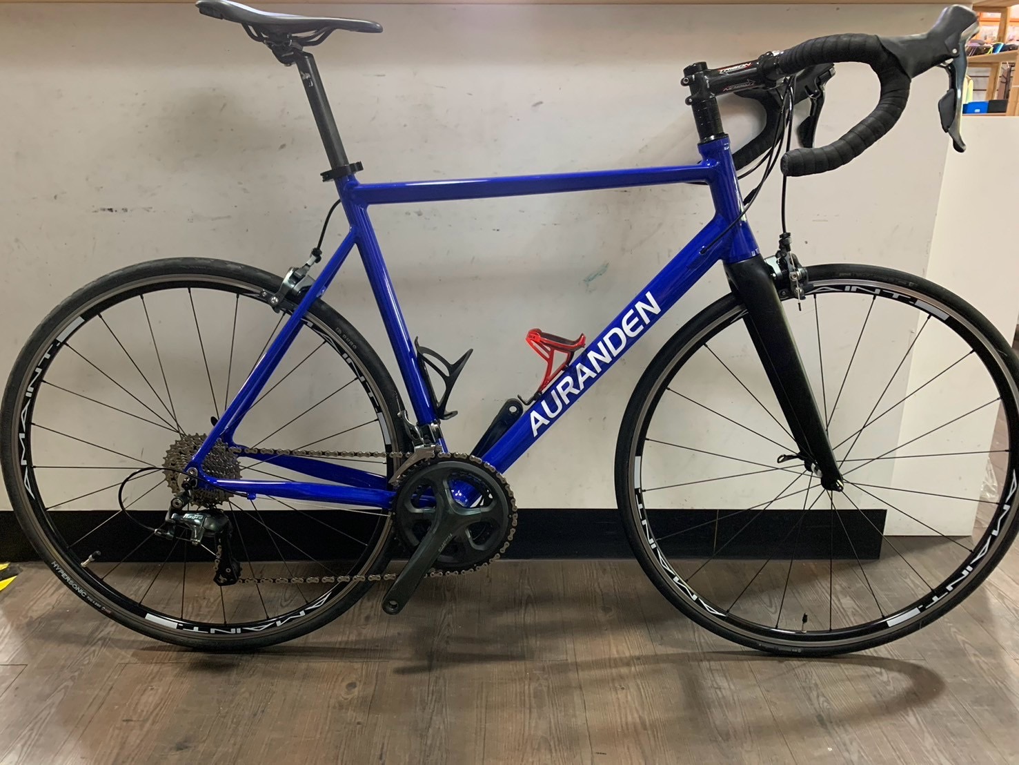 advanced aluminum road bike