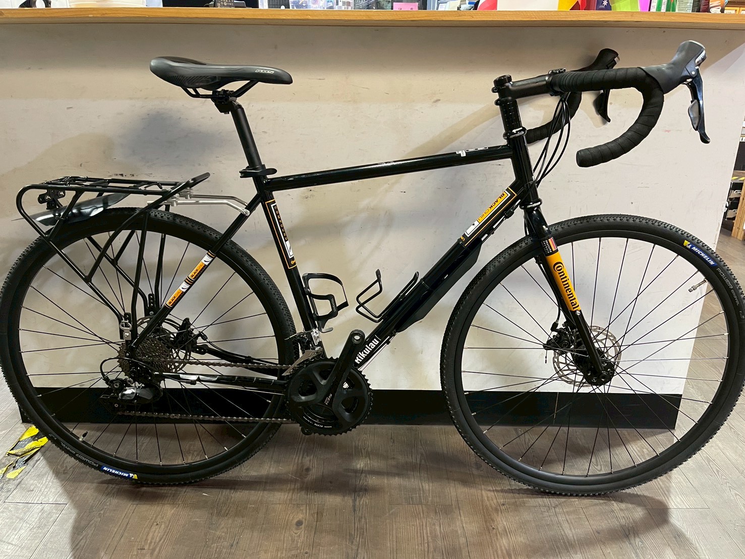 Gravel bike rental Taipei for off-road cycling